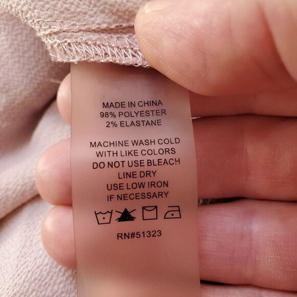 VINCE CAMUTO | Drop Shoulder Ruffle Sleeve Blouse - size Medium in Dusty Rose. - Picture 11 of 11